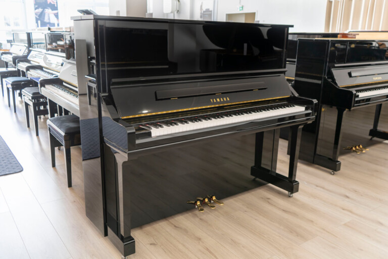 Yamaha – YU33